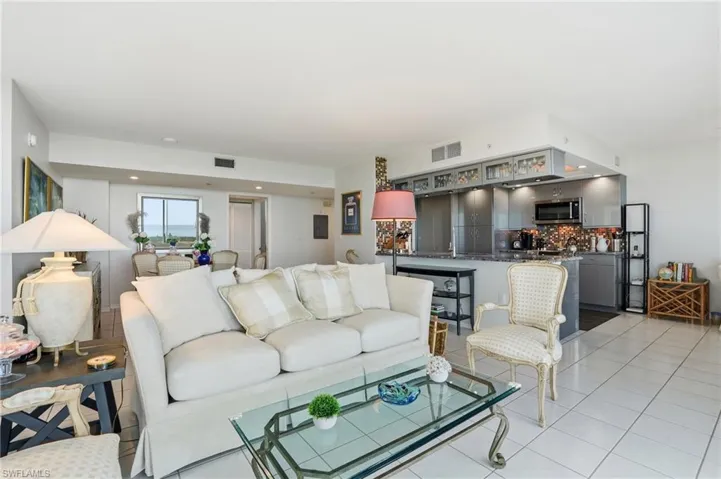 6101 Pelican Bay Blvd 805, Naples, Florida 34108
