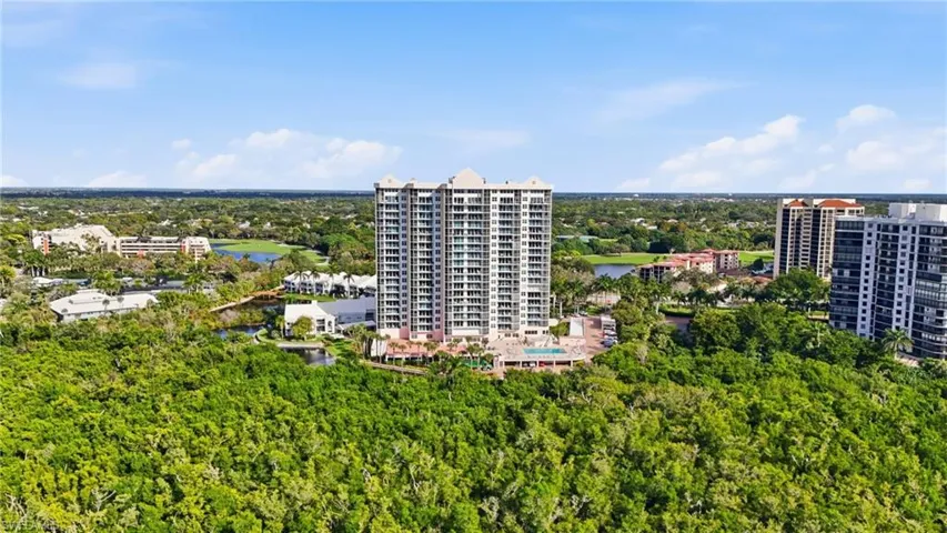 6101 Pelican Bay Blvd 805, Naples, Florida 34108