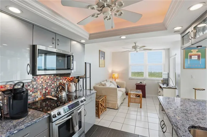 6101 Pelican Bay Blvd 805, Naples, Florida 34108