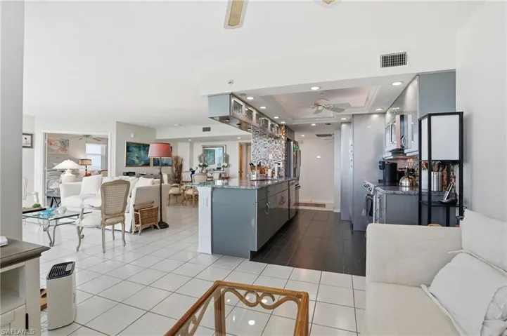 6101 Pelican Bay Blvd 805, Naples, Florida 34108