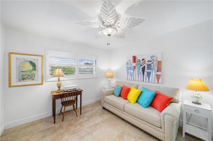 4401 SE 10th  AVE, Cape Coral, FL 33904