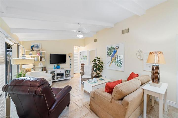 4401 SE 10th  AVE, Cape Coral, FL 33904