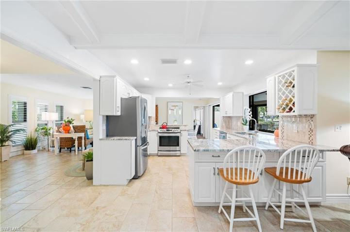 4401 SE 10th  AVE, Cape Coral, FL 33904