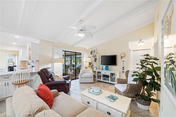 4401 SE 10th  AVE, Cape Coral, FL 33904