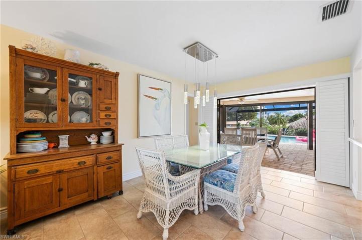 4401 SE 10th  AVE, Cape Coral, FL 33904