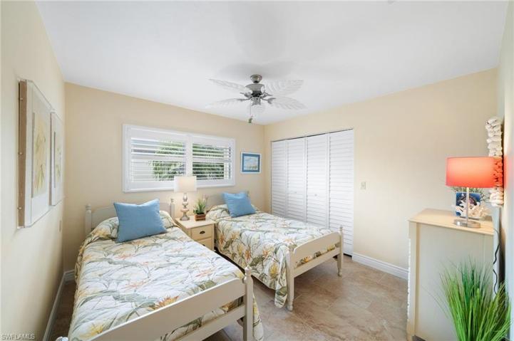 4401 SE 10th  AVE, Cape Coral, FL 33904
