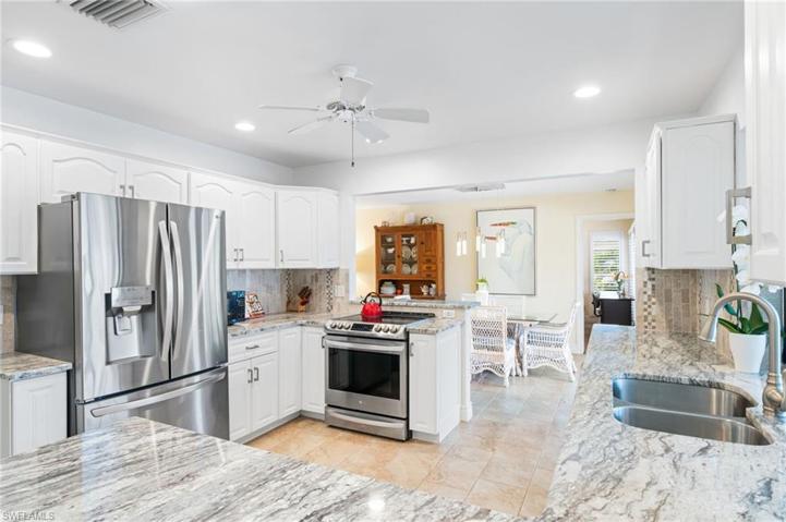 4401 SE 10th  AVE, Cape Coral, FL 33904