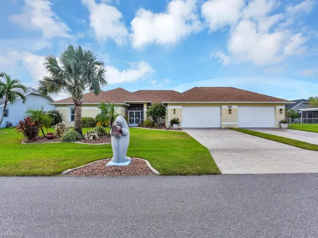 Ranch-style home on triple lot with 4 car garage