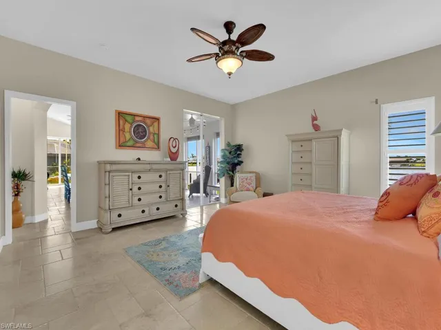 Bedroom with ceiling fan