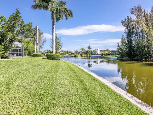 2301 Sw 21st Ave, Cape Coral, Florida 33991
