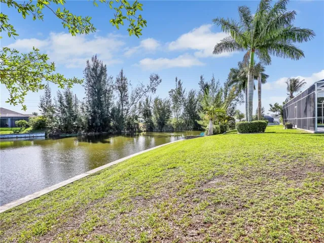 2301 Sw 21st Ave, Cape Coral, Florida 33991