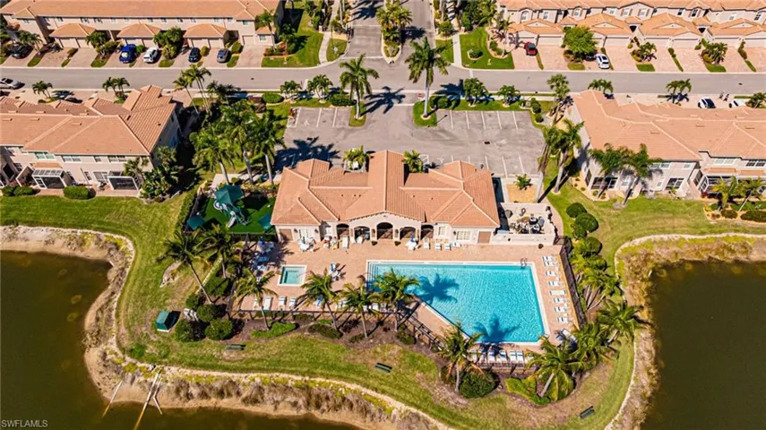 Community Pool/Clubhouse