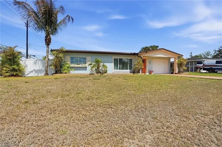 401 E Jasmine Rd, Lehigh Acres, Florida 33936