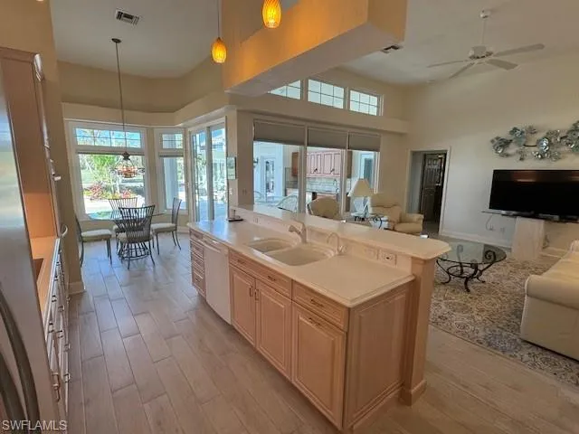 559  Eagle Creek  DR, Naples, FL 34113