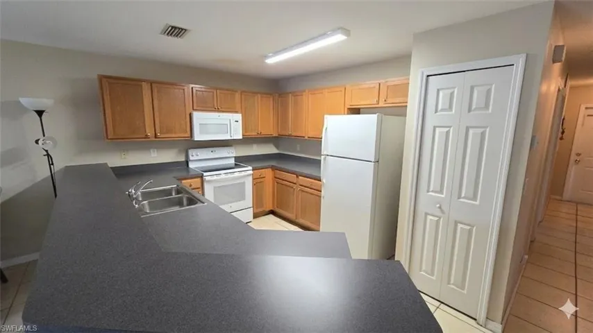 238 Peerless Kitchen