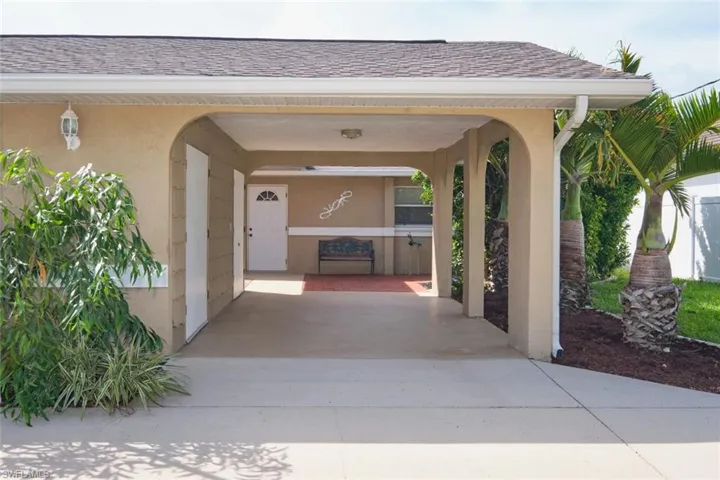 House - Carport