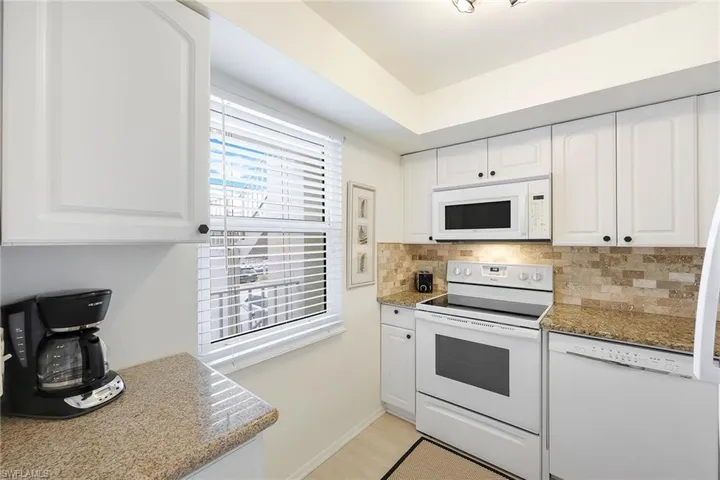1624 Pine Valley Dr # 205, Fort Myers Fl 33907