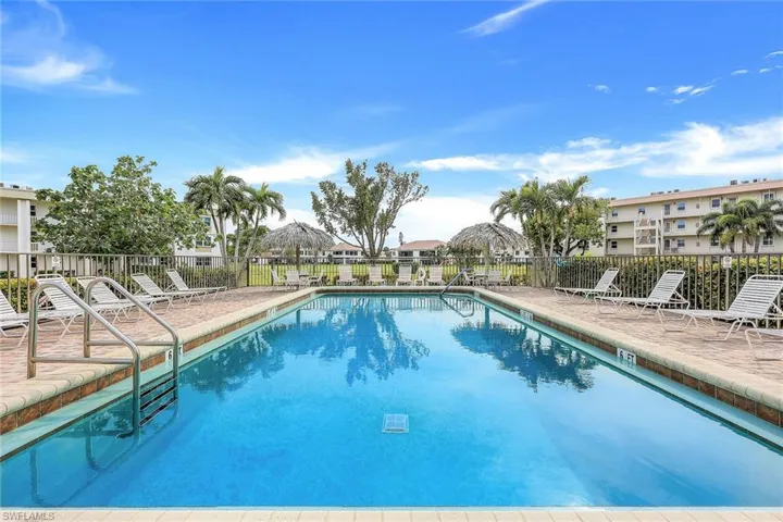 1624 Pine Valley Dr # 205, Fort Myers Fl 33907