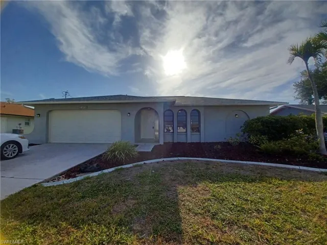 3305 SW 7th  PL, Cape Coral, FL 33914