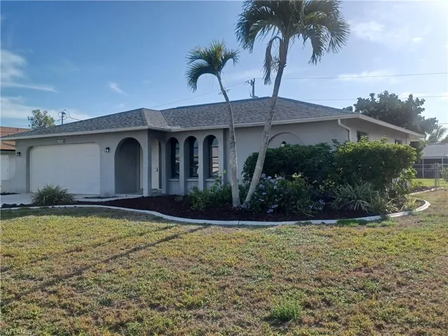 3305 SW 7th  PL, Cape Coral, FL 33914