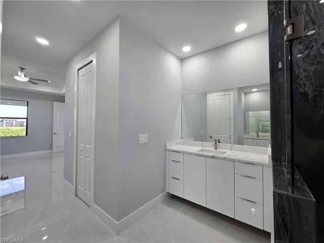 2801  21st SW ST, Lehigh Acres, FL 33976