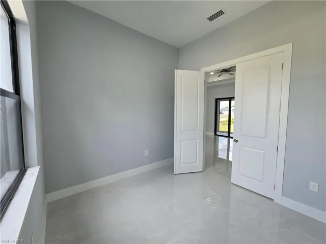2801  21st SW ST, Lehigh Acres, FL 33976