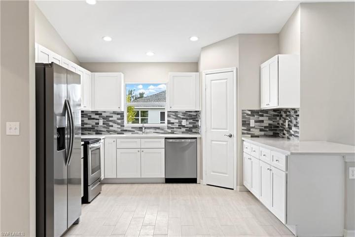 2404 NW 6th PL, CAPE CORAL FL 33993