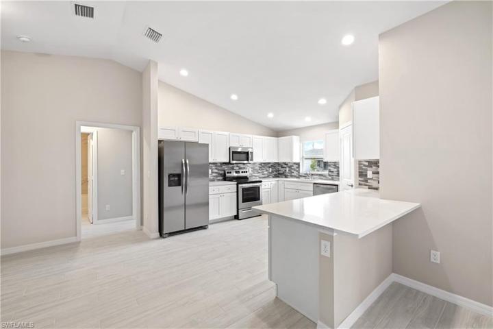 2404 NW 6th PL, CAPE CORAL FL 33993