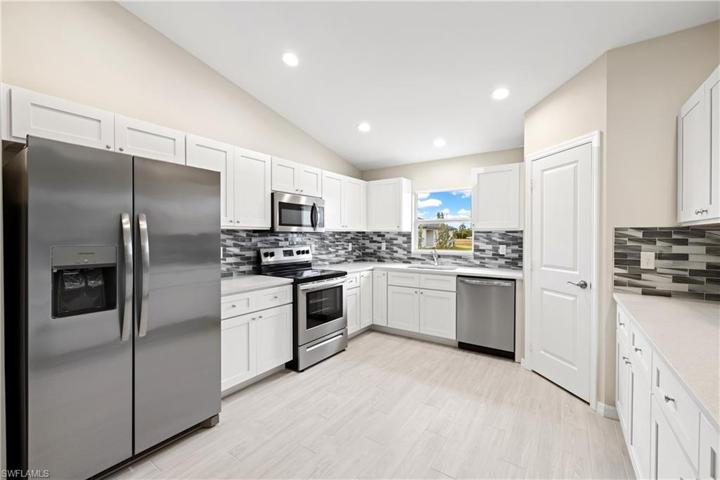 2404 NW 6th PL, CAPE CORAL FL 33993