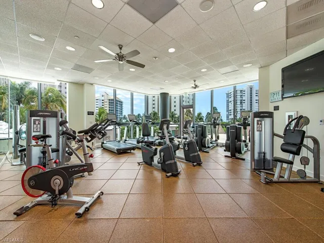 60 Seagate Dr 305, Naples, Florida 34103