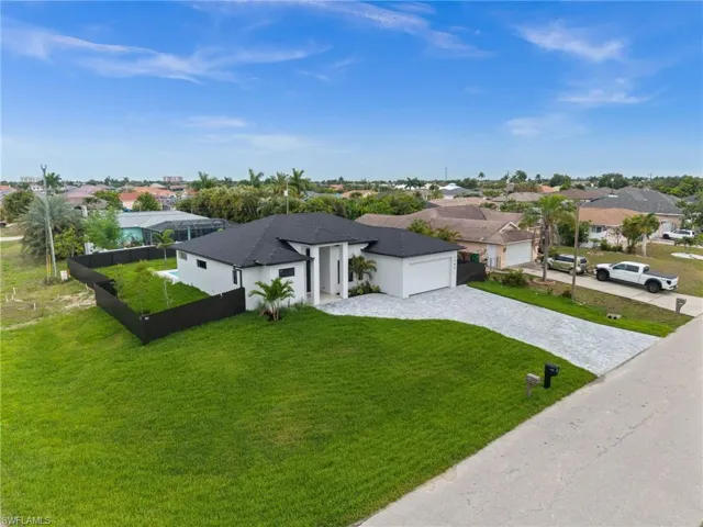 1102 Sw 42 St, Cape Coral, Florida 33914