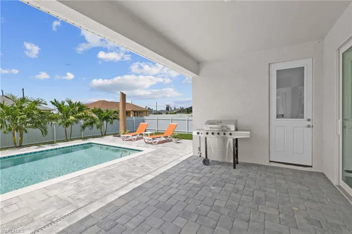 2016 NW 1st  AVE, Cape Coral, FL 33993