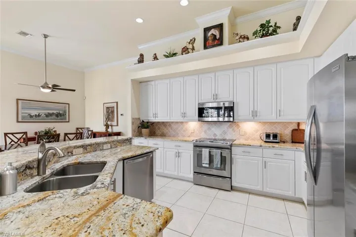 huge kitchen