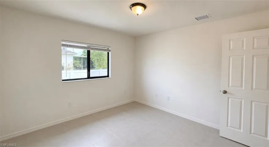 2208 42nd Pl, Cape Coral, Florida 33993