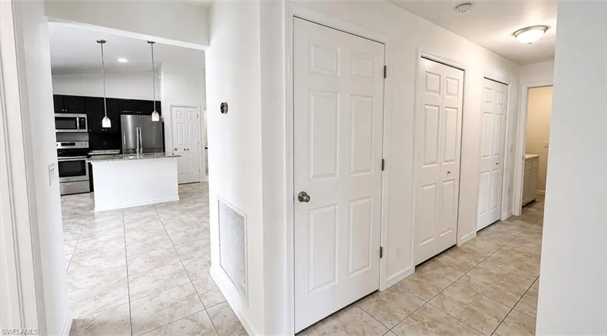 2208 42nd Pl, Cape Coral, Florida 33993