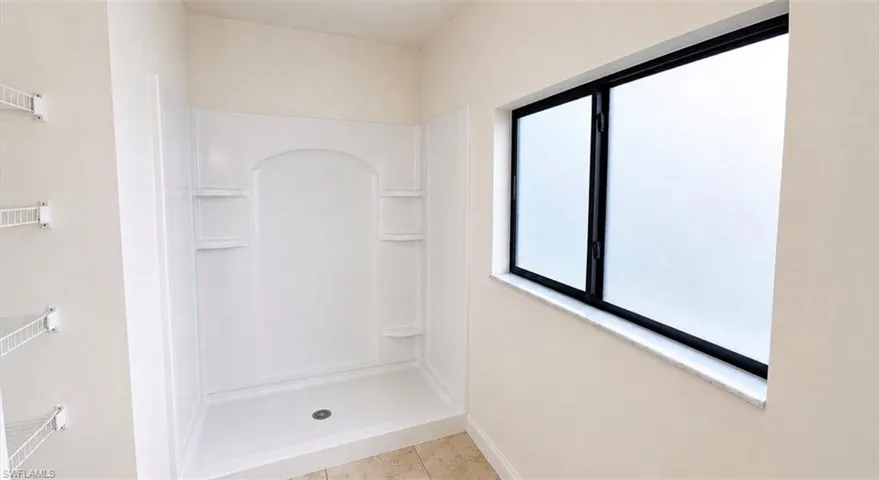 2208 42nd Pl, Cape Coral, Florida 33993