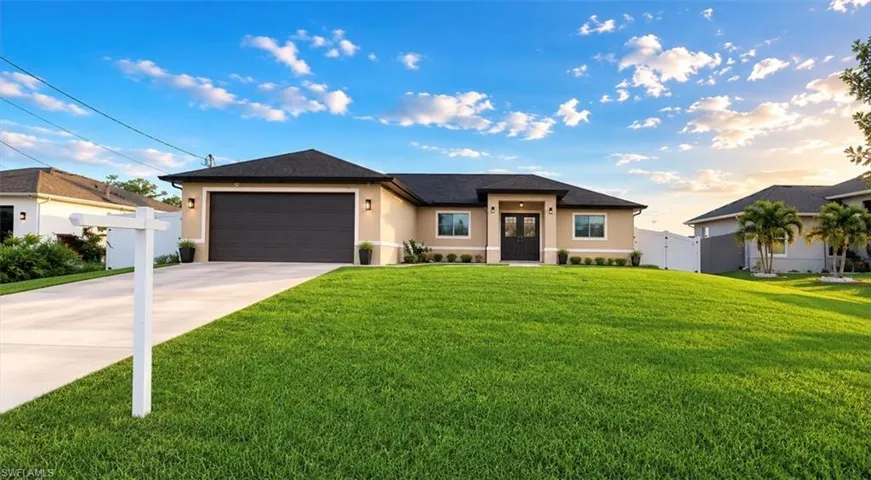 2208 42nd Pl, Cape Coral, Florida 33993