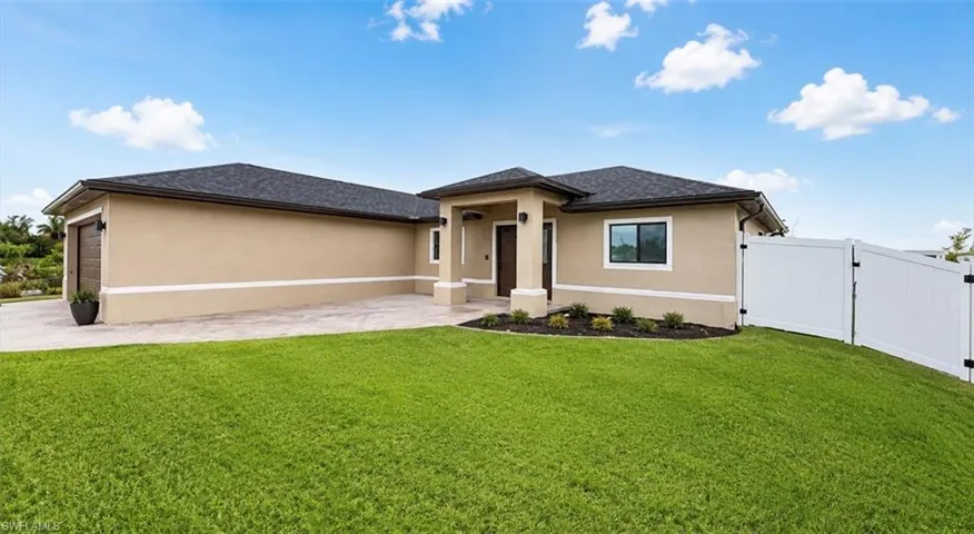 2208 42nd Pl, Cape Coral, Florida 33993