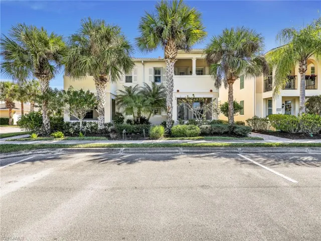 8192  Josefa  WAY, Naples, FL 34114