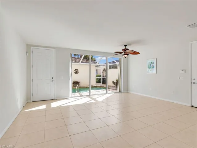 8192  Josefa  WAY, Naples, FL 34114