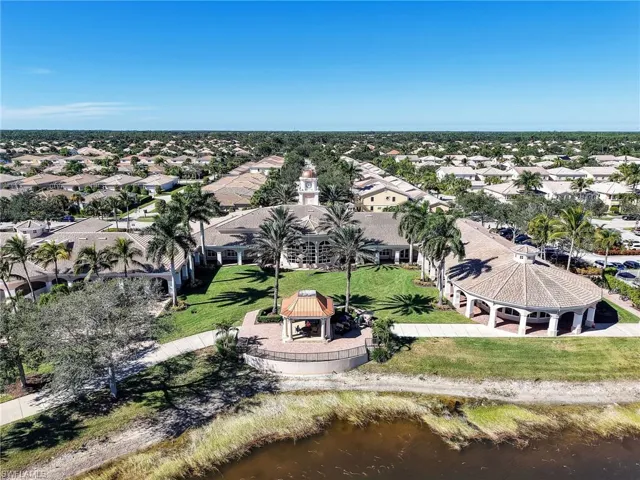 8192  Josefa  WAY, Naples, FL 34114