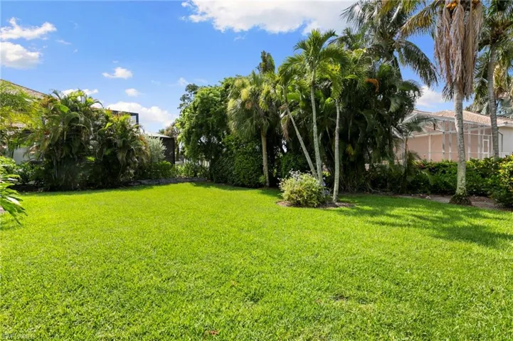 949 Spruce Ave, Marco Island, Florida 34145