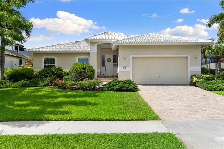 949 Spruce Ave, Marco Island, Florida 34145
