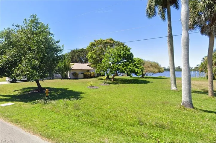 4537 E Riverside Dr, Fort Myers Fl 33905