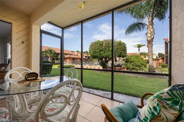 114 Cypress Way E D3, Naples, Florida 34110