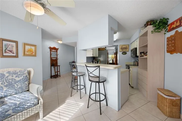 114 Cypress Way E D3, Naples, Florida 34110