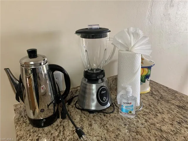 Kitchen with some applicances