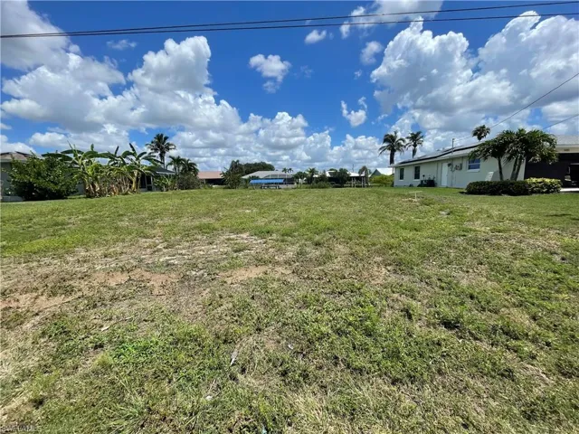1441 Se 21st Ln, Cape Coral, Florida 33990