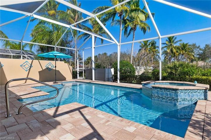 Custom Pool & Spa