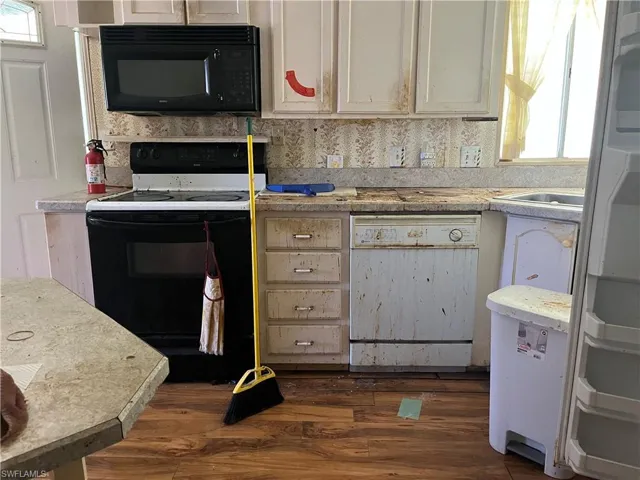 9034  Arbor  DR, North Fort Myers, FL 33903